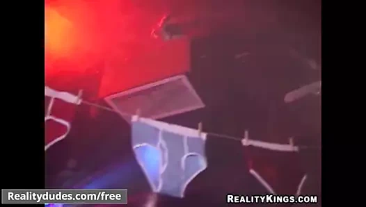 Testis baştan çıkarma - fragman önizlemesi - gerçeklik dudes