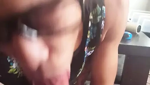 Sevimli inek kızdan daha fazla kafa