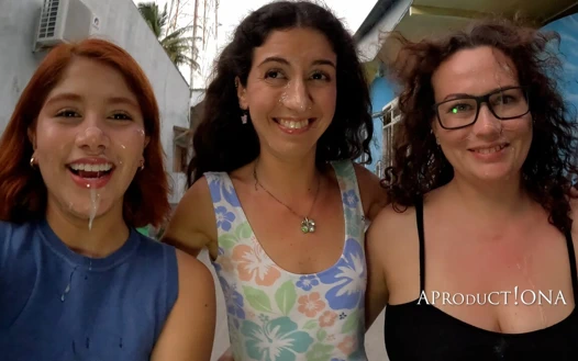 Lezbiyenler adada döl yürüyüşü yapıyor