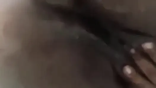 Duşta tek başına yoğun anal mastürbasyon