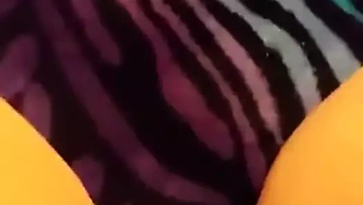 Mikayla küçük boşalma