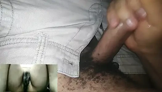 Görüntülü görüşmede mastürbasyon