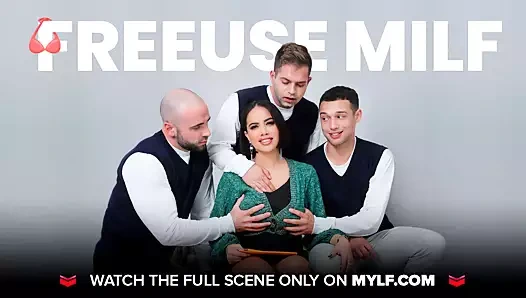 Shoplyfter mylf - büyük memeli milf şüpheli, kovuşturmayı önlemek için derin boşluk aramaya gönderir