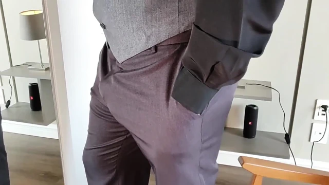 Yuri Gaucho aynanın önünde mastürbasyon yapıyor