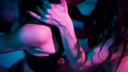 Alex melek - aşk için koşuyor (bölüm)