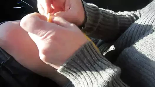 Muzun üzerine lastik koymak