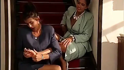 Angelica Bella, Deborah Wells en la porno dottoressa escena 05