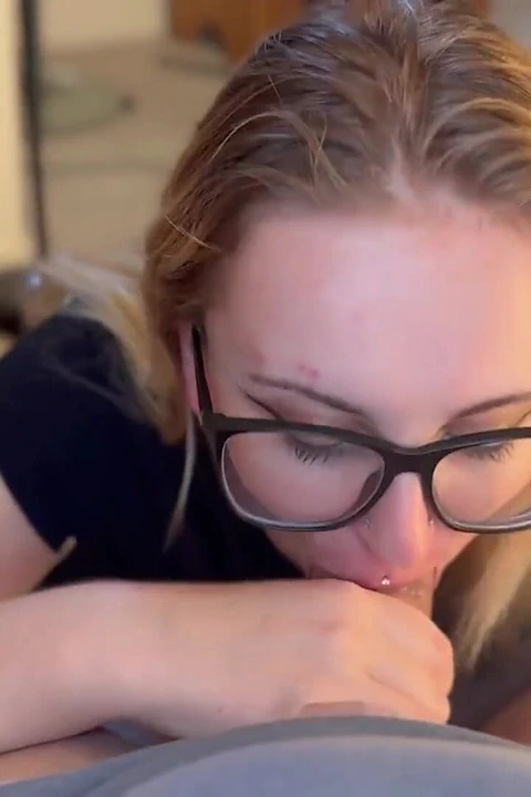 Ayla Vixen televizyon kumandasını indirme sakso teklifi