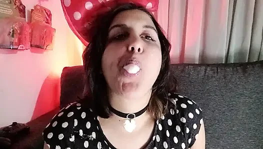 Baloncuk pisliği yapıyor - minnie kıyafeti - tavşan tezgahçı