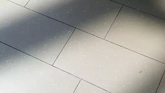 Sıcak genç bacaklar içinde alışveriş merkezi bölüm iki