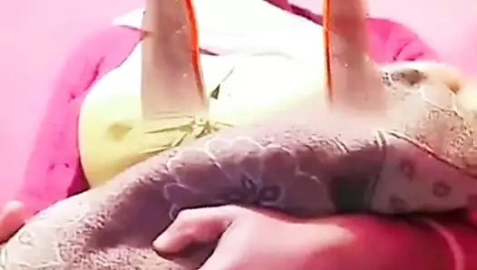 Meena yadav – emzirme