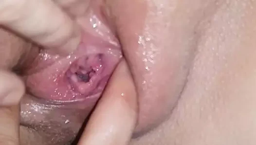 Klitiyle oynuyor ve ben onu parmaklıyorum