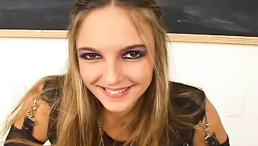 Genç velet hardcore oral seks