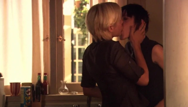 Katherine moennig ve stefanie von pfetten - tek kelime