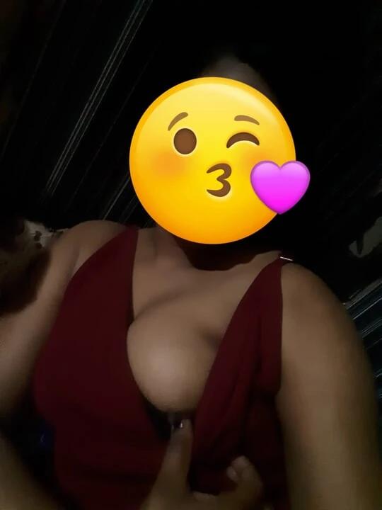 Üvey kız kardeş Tanu çok sert sikiliyor