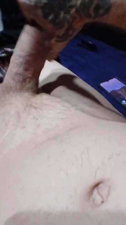 "Yarağımla oynamama yardım et. Döl yok"