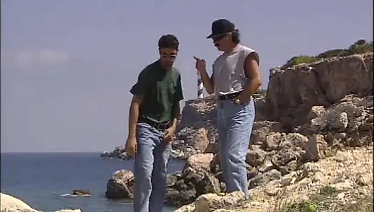 Büyük Memeli Sarışın Orta Yaşlı Seksi Kadın Yatakta Sikiliyor... Oh Sikiş!