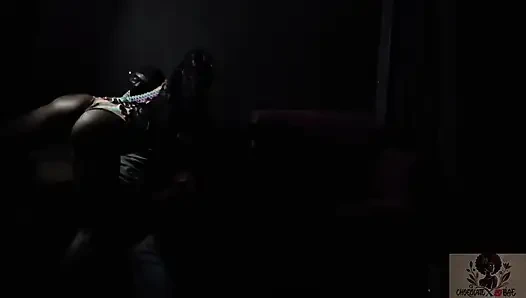 En Sevdiğim Müşterim Için Kucak Dansı