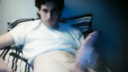 huge hung dude jerks off on cam