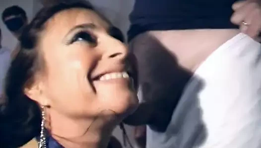 Kaba Alman milf cesaret fest