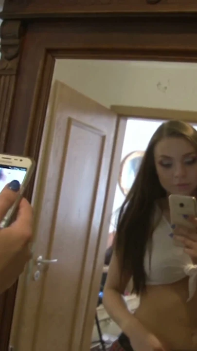 Lucie Twerk Yapıyor ve Kalça Sarsma Sanatı Biliyor | Bölüm 2