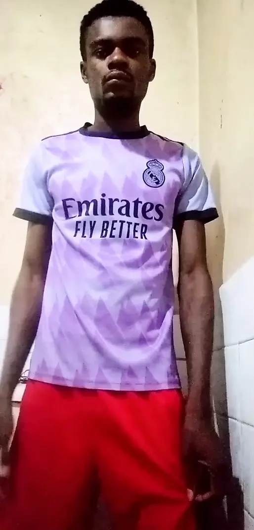 Güzel mastürbasyon yapan bebek