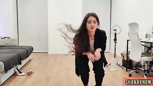 Çılgın vücut ağzına boşalmaya dönüşüyor çiş