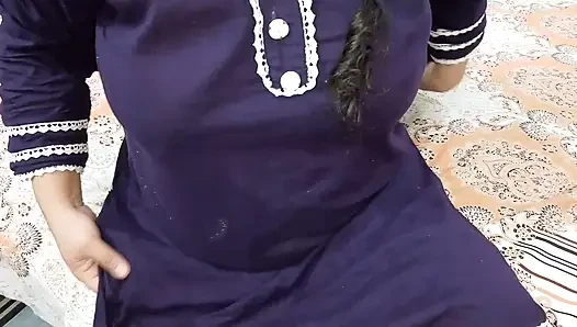 Kız arkadaş arabada seks yapmayı reddetti ve bunu odada yapacağını söyledi