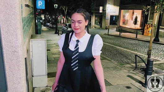 Ana Spears maskeli yabancılar tarafından yakalandı sakso sikiş cumwalk filmi