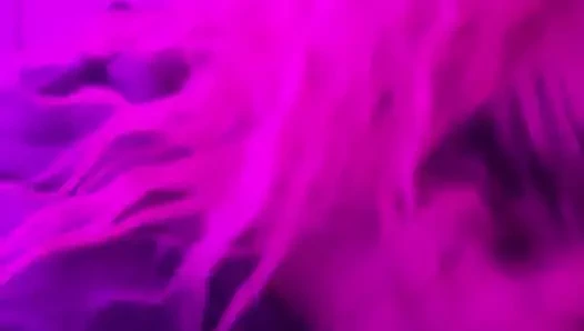 Evli kadın yaramaz sakso çekiyor