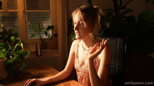 Azgın Otel Resepsiyonisti Odandan Daha Fazlasını Yükseltiyor - ASMR Rol Yapma