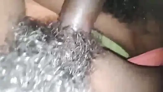 Desi chut mein raat ko chod aur hair ke pani bhi chod maine apne bhabhi ko sekara paksa kacau aaya bahut maza aap log ko maza aayegi