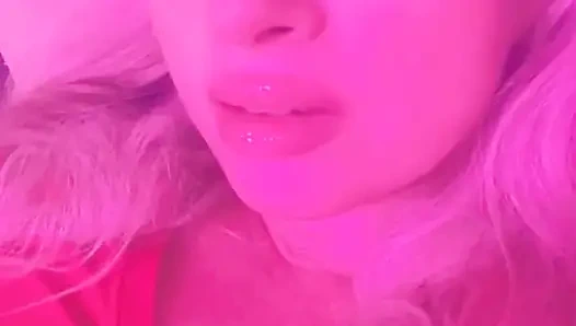 Öpücükler ve sarılmalar mı?