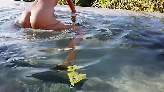 Maria'nın mükemmel figürünü görmek her zaman bir zevktir!