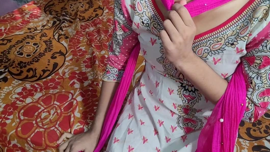 Punjabi ladaki ne salwar pahankar apane yaar se chudwai