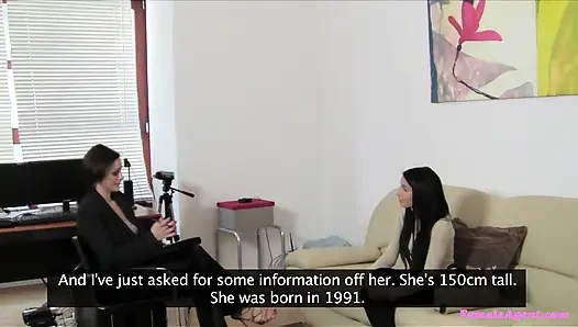 Kadın ajan - harika memeli ince hatun takma yarak macerasıyla şaşırıyor
