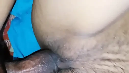 Gerçek amatör bakire kız sıkı amcık ilk kez seks yapıyor