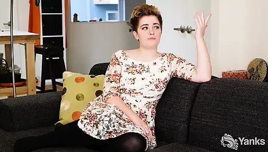 Megan Fae Green sert ovuyor - tam uzunlukta, 4k yeniden düzenleme