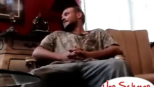 Str8 oğlanlar yarak emiciyi paylaşıyor