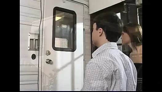 Jordan Styles'ın Islak Küçük Vajinası İçin Kocaman Olgun Bir Penis