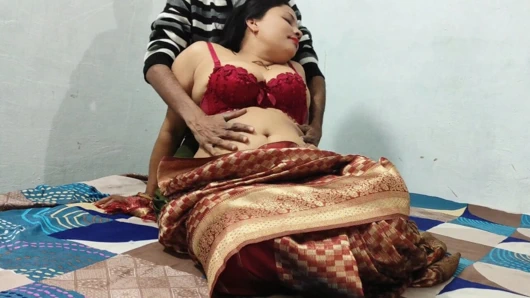 Beautiful wife satisfied her husband by sucking his cock and giving blowjob during her period