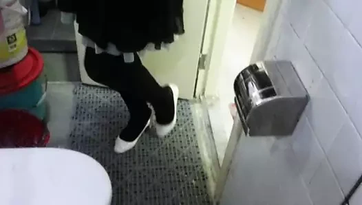 Siyah külotlu çorap teaser 31 ile beyaz patent pompaları