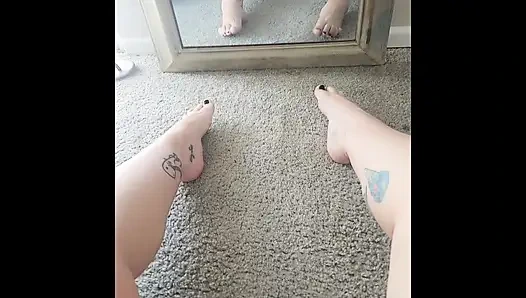 Aynanın önünde solo