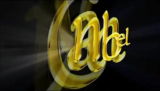 Lezbiyenler öpüşüyor yalıyor parmaklıyor ve büyük yaraklı üçlü sikişiyor