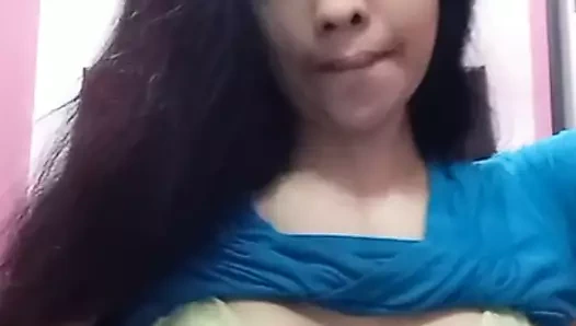 Husna Khan TikTiok