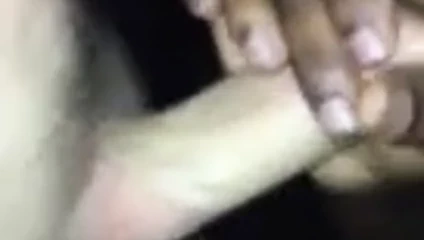 Aşağı düşük evli siyah haydut büyük beyaz çük seviyor