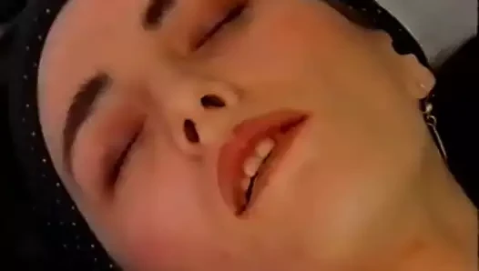 Enikoe & Angelique. Willenlose Lesben 3