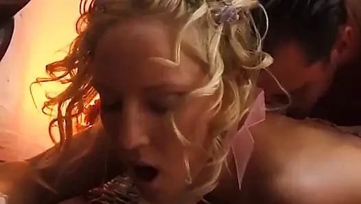 Laura Hermansen götten sikiliyor