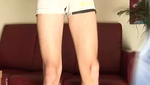 gay euro iri parça okşayarak onun horoz solo