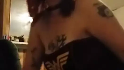 Harika kadın harika bir kafa veriyor